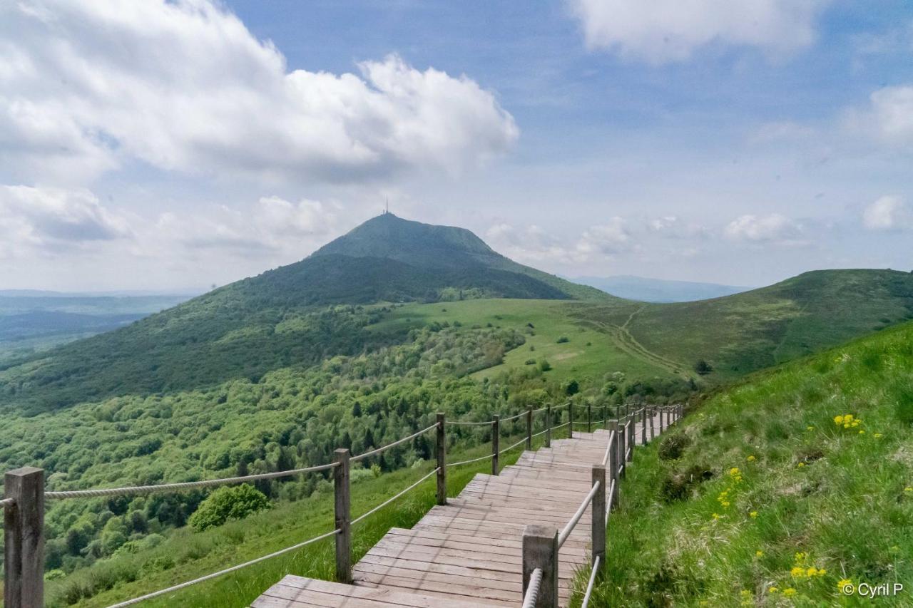 Gites Le Vieux Vinzelles Volvic Zewnętrze zdjęcie
